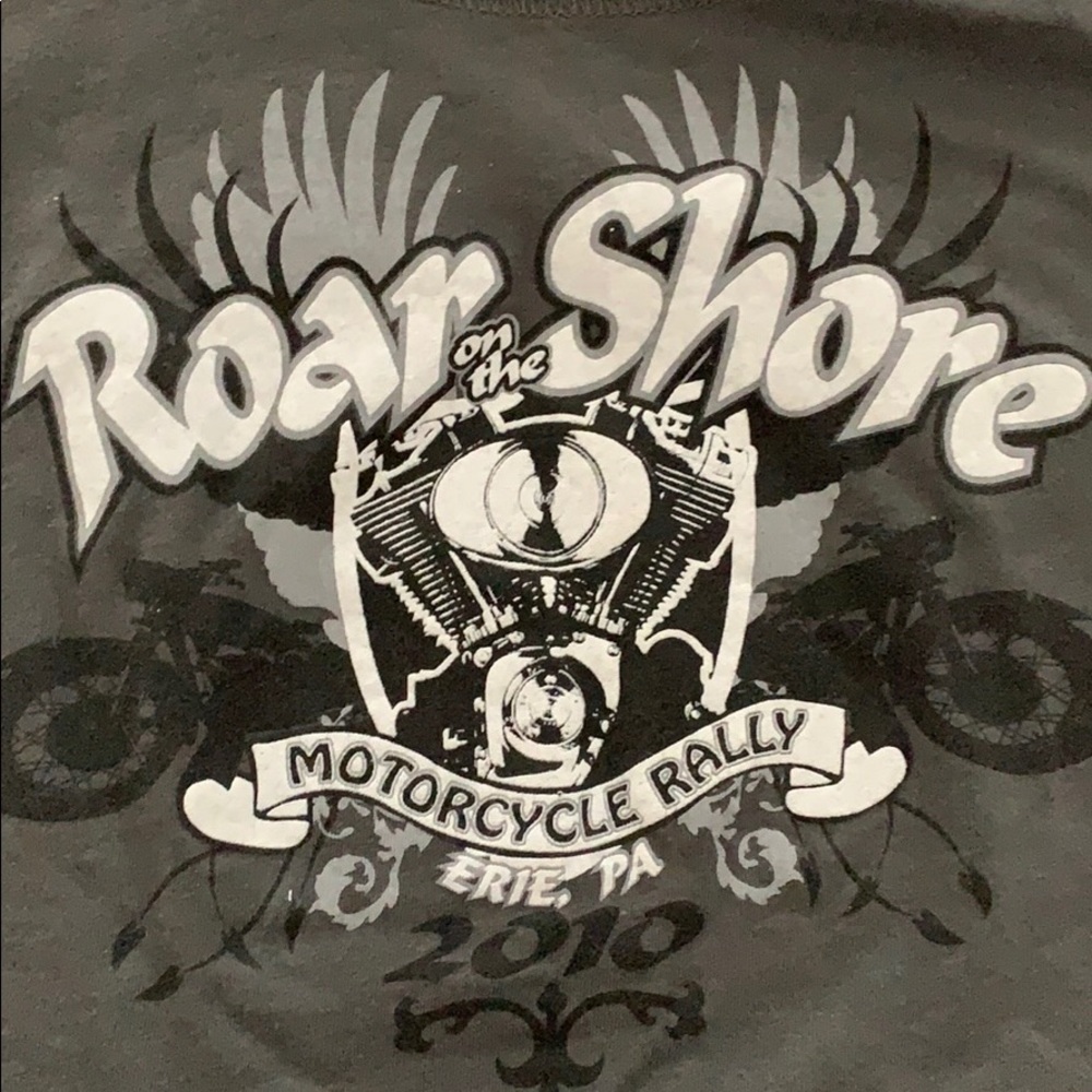 Gray roar on the shore biker shirt